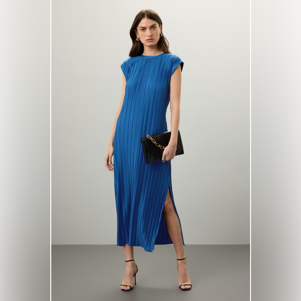 Atlein Navy‎ Plisse Midi Dress Small